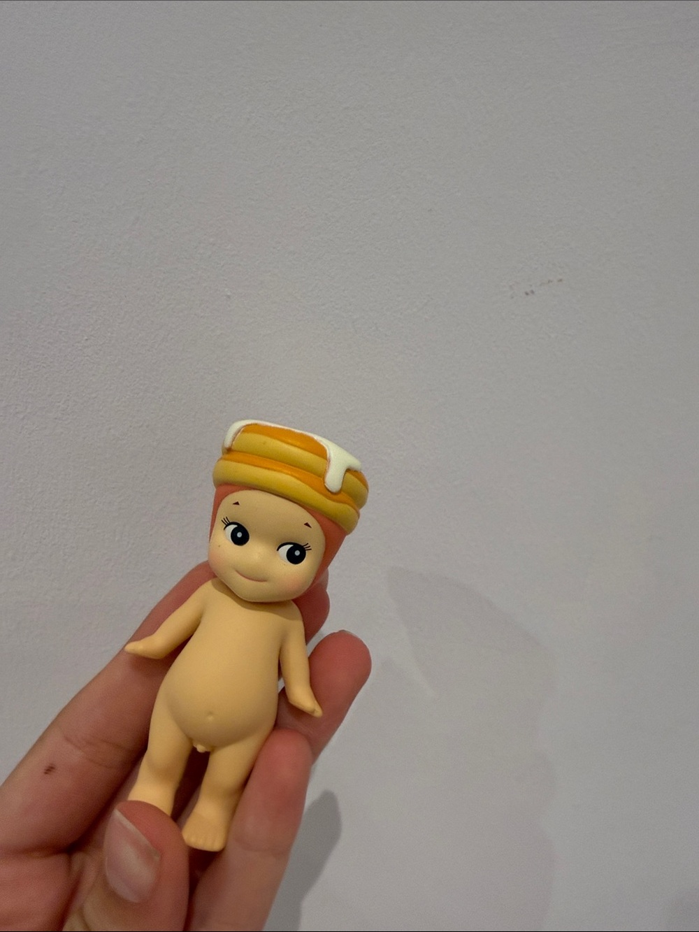 Yellow Pancake Hat Baby Doll Figurine - Sonny angel